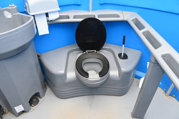 Best Standard Portable Toilet Rental  in Bonadelle Ranchos, CA